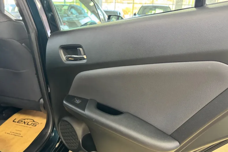 Toyota Prius din 2022 cu 150.800 km - oferta TOY256359 - foto 15