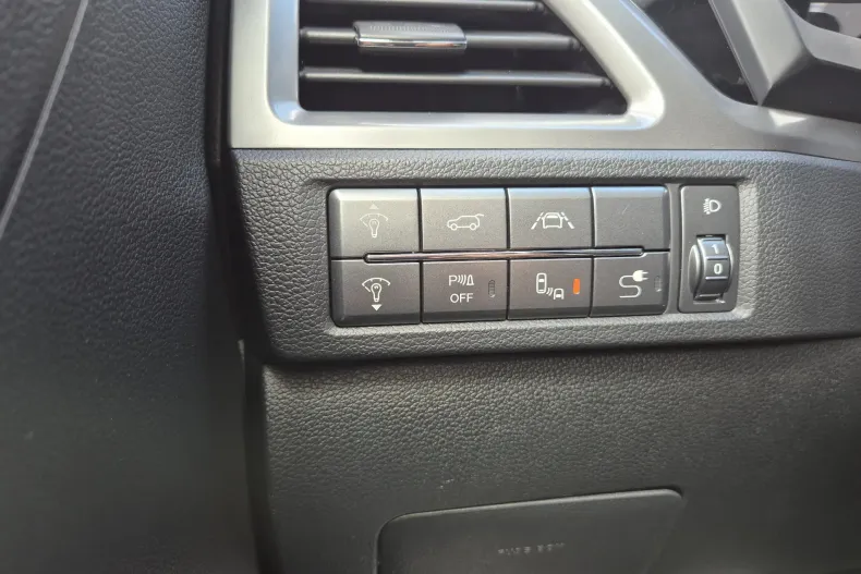 Ssangyong Korando din 2022 cu 119.982 km - oferta SSA256361 - foto 16