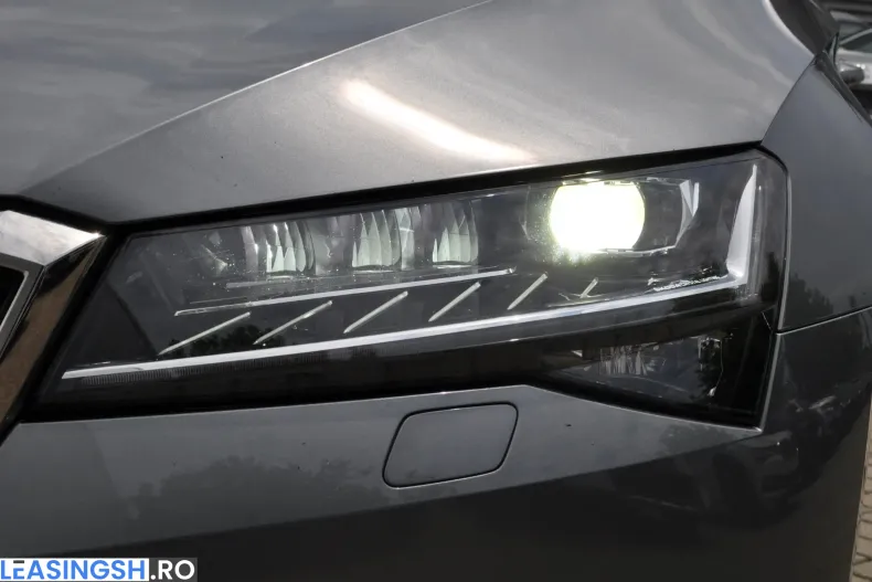 Skoda Superb din 2022 cu 140.561 km - oferta SKO256366 - foto 10