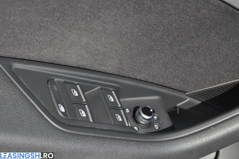 Audi A4 din 2020 cu 100.139 km - oferta AUD256369 - foto 13