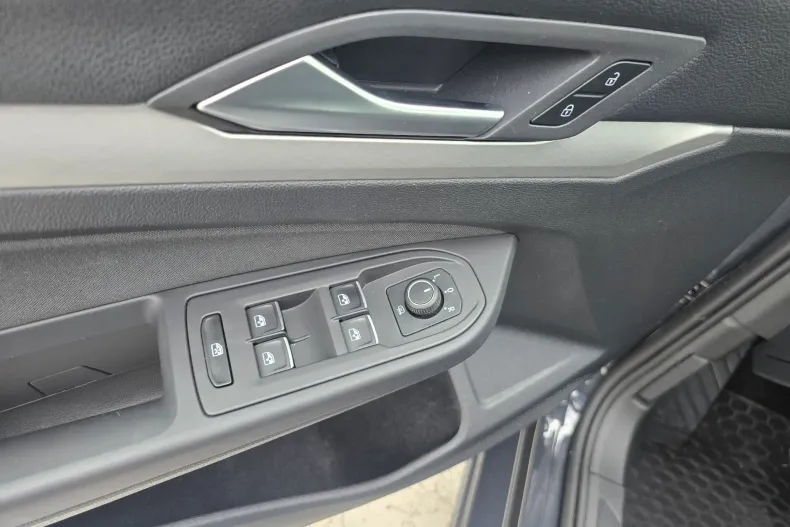 Volkswagen Golf din 2022 cu 58.279 km - oferta VOL256380 - foto 11