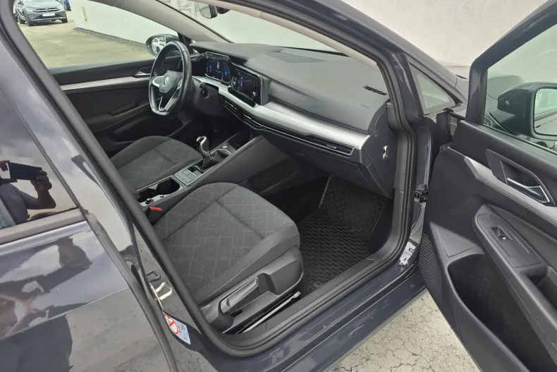Volkswagen Golf din 2022 cu 58.279 km - oferta VOL256380 - foto 22
