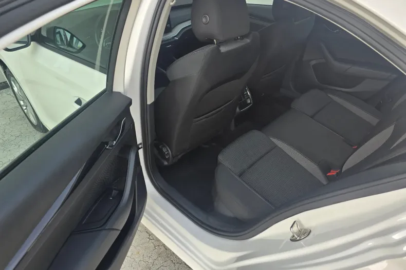 Skoda Octavia din 2023 cu 58.887 km - oferta SKO256381 - foto 24