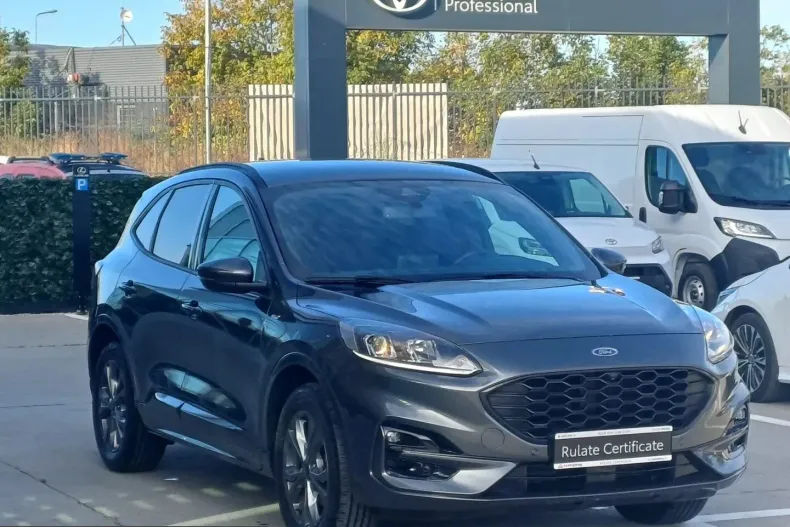 Ford Kuga din 2022 cu 58.695 km - oferta FOR256388 - foto 3
