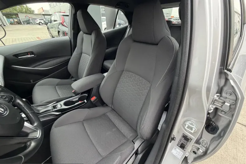 Toyota Corolla din 2021 cu 92.041 km - oferta TOY256390 - foto 13
