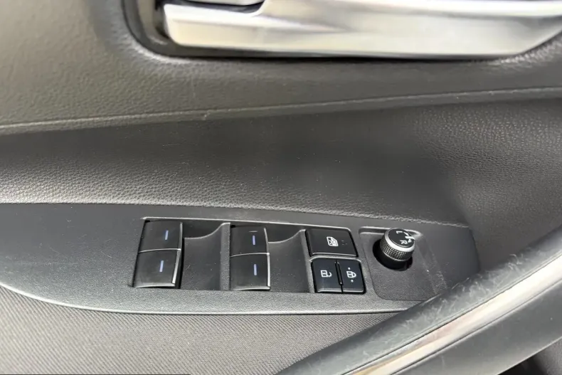 Toyota Corolla din 2021 cu 92.041 km - oferta TOY256390 - foto 14