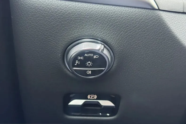 Mercedes-Benz GLC din 2023 cu 7.936 km - oferta MER256392 - foto 27
