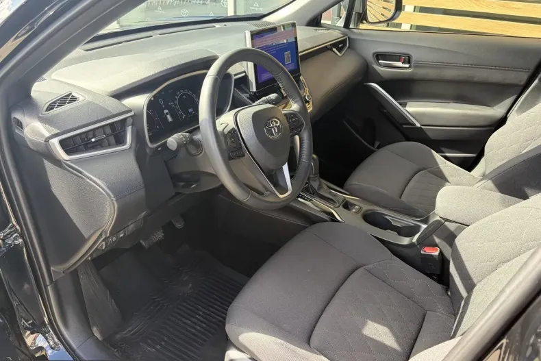 Toyota Corolla Cross din 2024 cu 21.354 km - oferta TOY256394 - foto 15