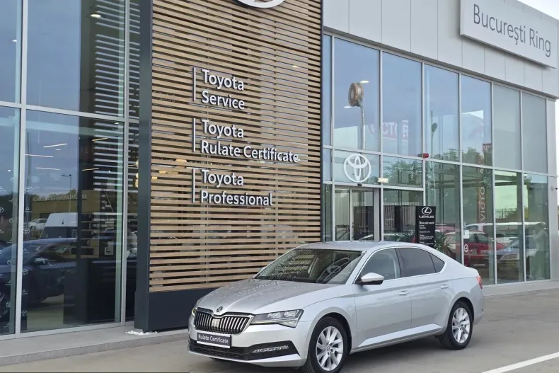 Skoda Superb din 2022 cu 50.373 km - oferta SKO256397 - foto 1