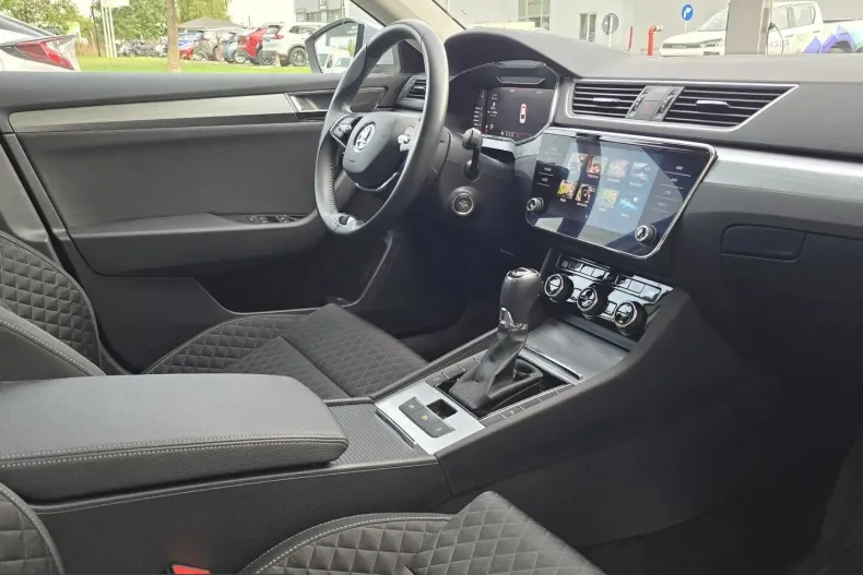 Skoda Superb din 2022 cu 50.373 km - oferta SKO256397 - foto 17
