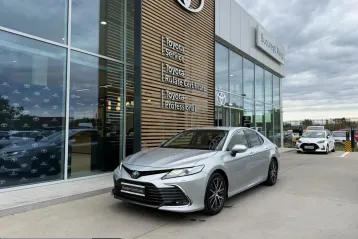 Toyota Camry din 2023 - oferta TOY256400