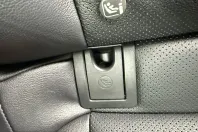 Toyota Camry din 2023 cu 49.077 km - oferta TOY256400 - foto 24