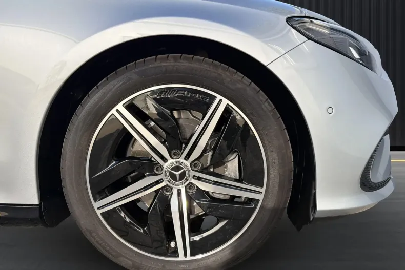 Mercedes-Benz CLA 180 (Clasa CLA) din 2025 cu 7.800 km - oferta MER256404 - foto 19
