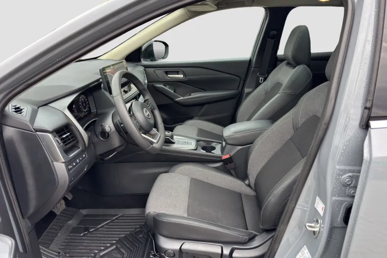 Nissan Qashqai din 2025 cu 18.600 km - oferta NIS256424 - foto 7