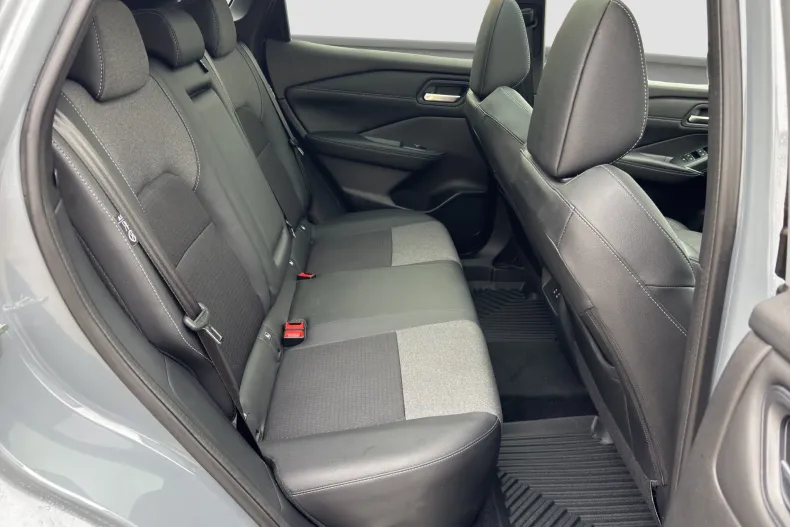 Nissan Qashqai din 2025 cu 18.600 km - oferta NIS256424 - foto 18
