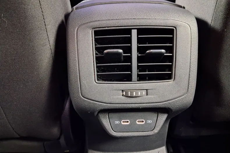 Volkswagen T-Roc din 2023 cu 90.642 km - oferta VOL256444 - foto 32