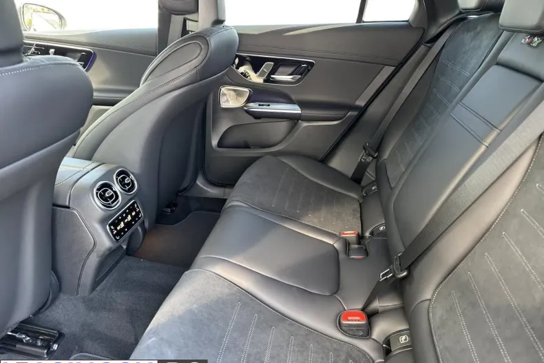 Mercedes-Benz GLC Coupe din 2026 cu 4 km - oferta MER256450 - foto 10
