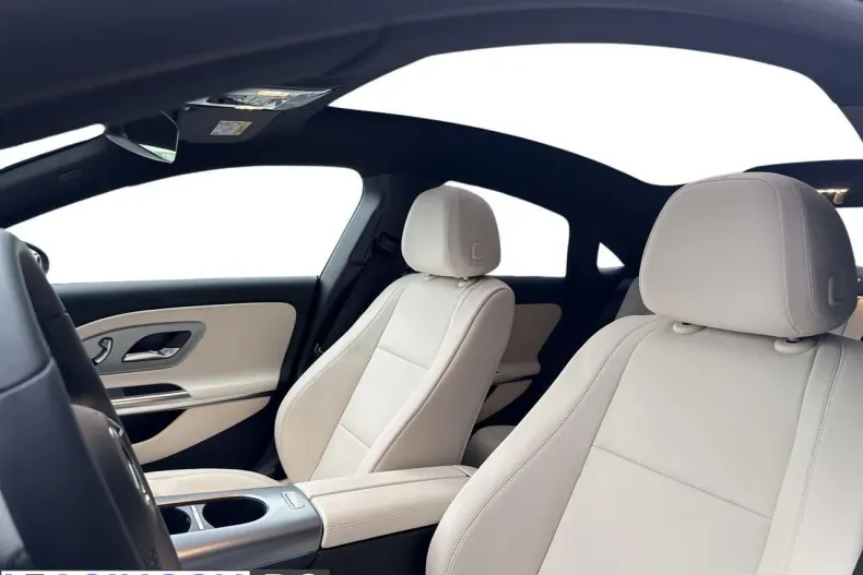 Mercedes-Benz CLA 180 (Clasa CLA) din 2025 cu 7 km - oferta MER256457 - foto 11
