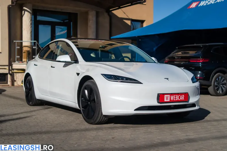 Tesla Model 3 din 2026 cu 50 km - oferta TES256458 - foto 1