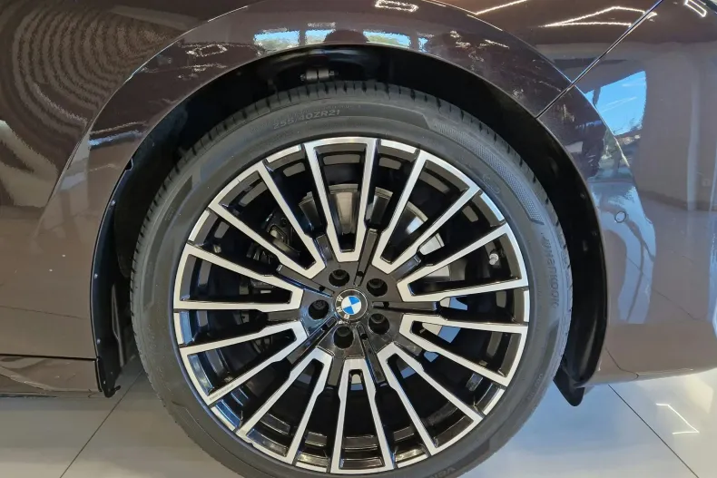 BMW 740 (Seria 7) din 2026 cu 20.000 km - oferta BMW256461 - foto 32