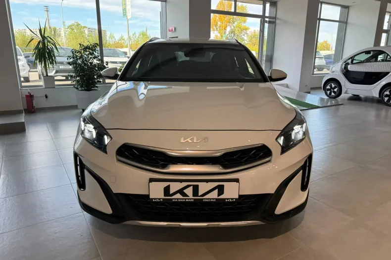 Kia XCeed din 2025 cu 7 km - oferta KIA256463 - foto 2