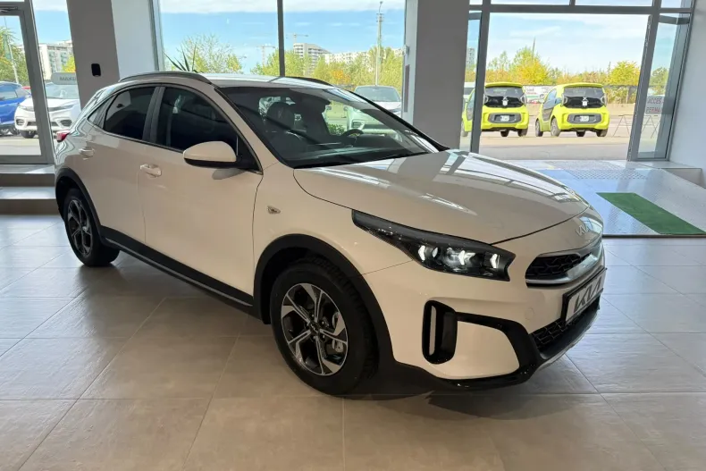 Kia XCeed din 2025 cu 7 km - oferta KIA256463 - foto 3