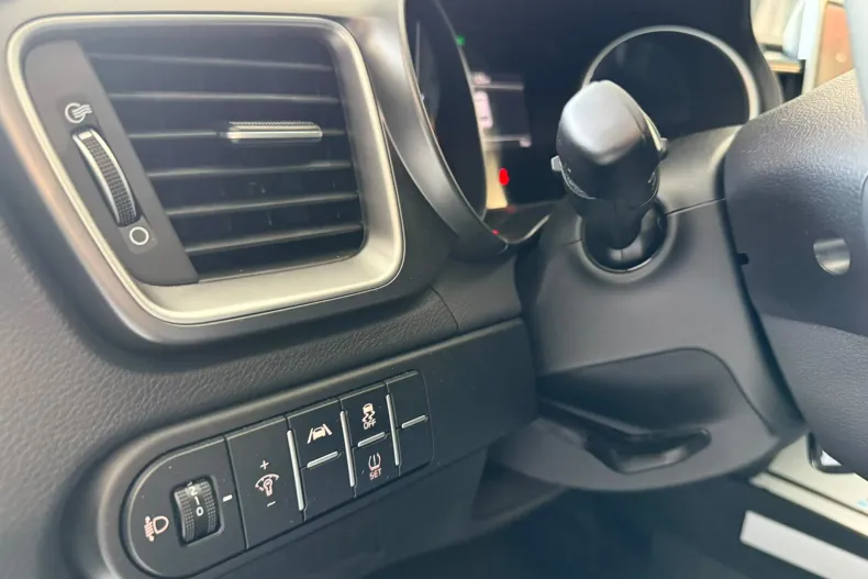 Kia XCeed din 2025 cu 7 km - oferta KIA256463 - foto 11