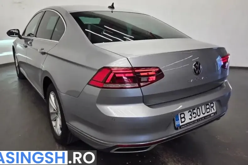 Volkswagen Passat din 2022 cu 65.383 km - oferta VOL256467 - foto 13