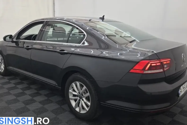 Volkswagen Passat din 2021 cu 120.377 km - oferta VOL256469 - foto 4