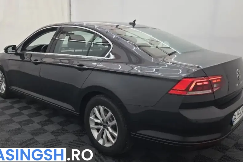 Volkswagen Passat din 2021 cu 120.377 km - oferta VOL256469 - foto 13