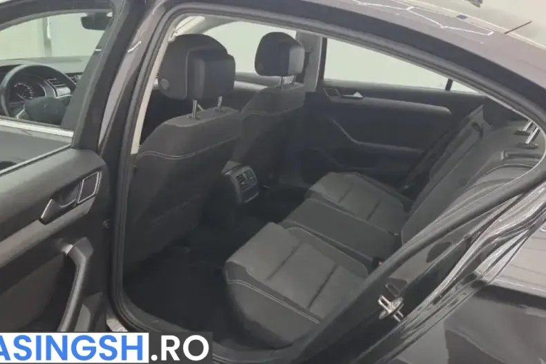 Volkswagen Passat din 2021 cu 120.377 km - oferta VOL256469 - foto 18