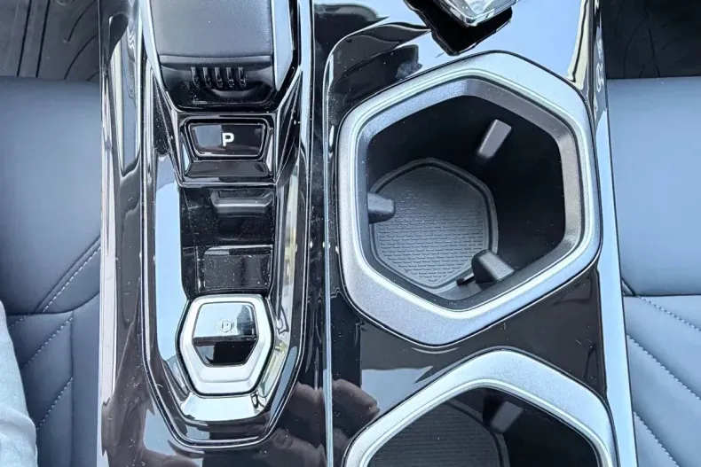 Geely Starray din 2025 cu 10 km - oferta GEE256484 - foto 15
