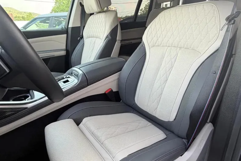 BMW X7 (Seria X) din 2025 cu 12.090 km - oferta BMW256487 - foto 10