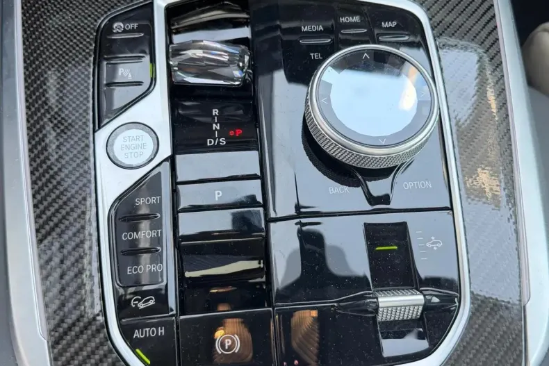 BMW X7 (Seria X) din 2025 cu 12.090 km - oferta BMW256487 - foto 16