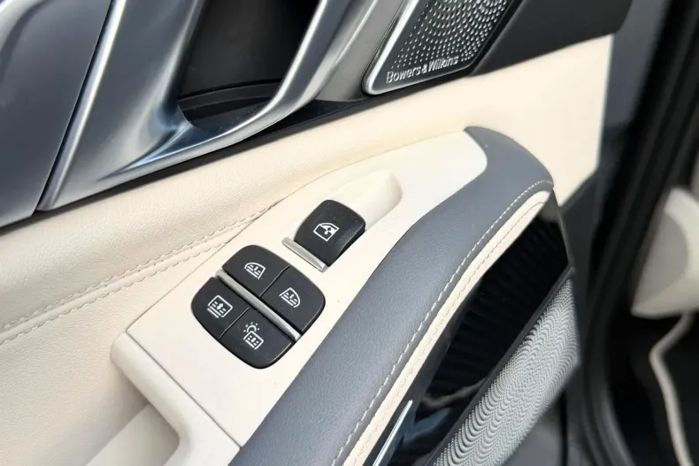 BMW X7 (Seria X) din 2025 cu 12.090 km - oferta BMW256487 - foto 17