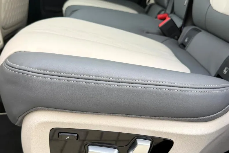 BMW X7 (Seria X) din 2025 cu 12.090 km - oferta BMW256487 - foto 19