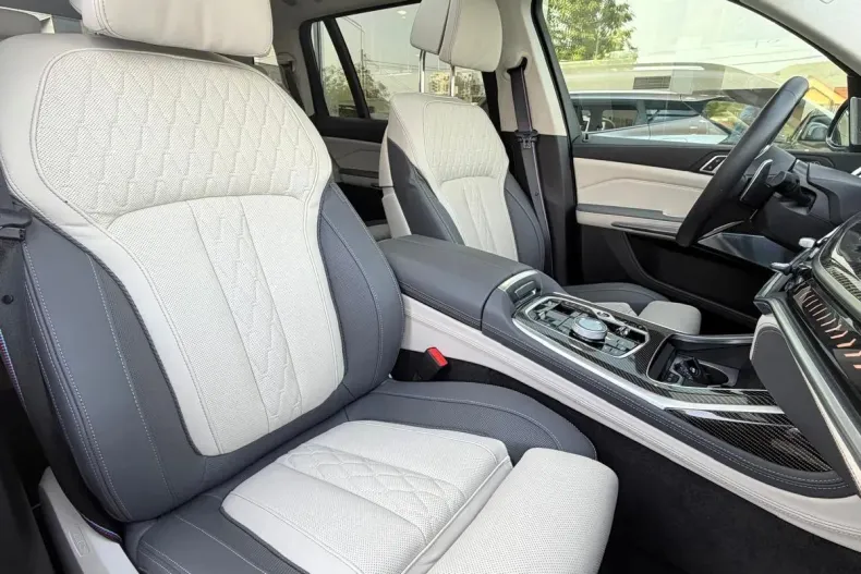 BMW X7 (Seria X) din 2025 cu 12.090 km - oferta BMW256487 - foto 30