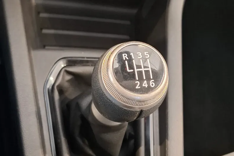 Renault Clio din 2024 cu 105.136 km - oferta REN256490 - foto 8