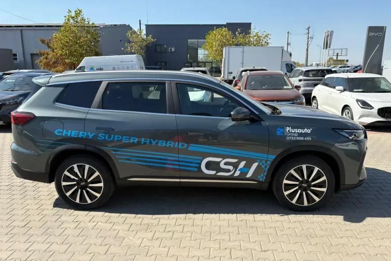 Chery Tiggo 8 din 2025 cu 7.714 km - oferta CHE256493 - foto 3