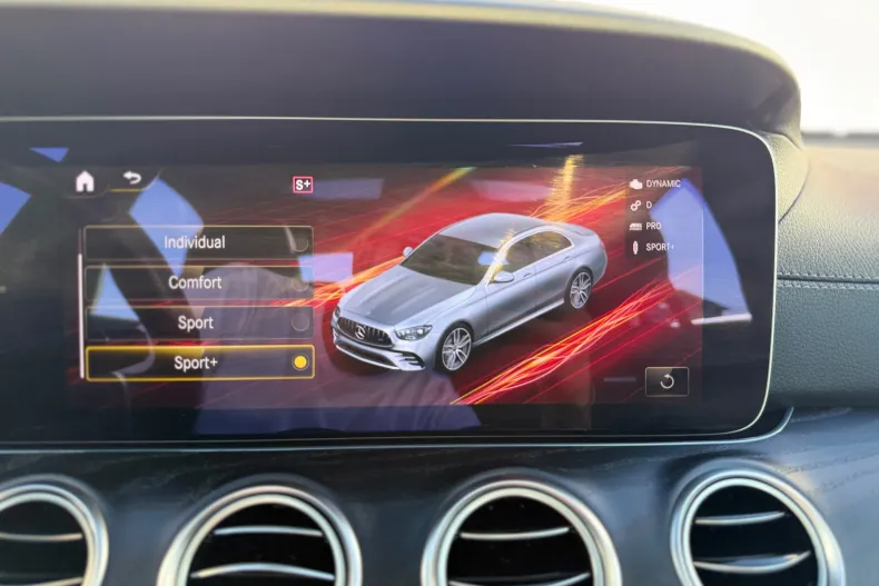Mercedes-Benz E 53 AMG (Clasa E) din 2022 cu 60.245 km - oferta MER256505 - foto 17