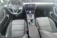 Volkswagen Passat din 2021 cu 49.449 km - oferta VOL256509 - foto 9