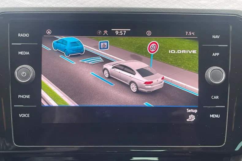 Volkswagen Passat din 2021 cu 49.449 km - oferta VOL256509 - foto 27