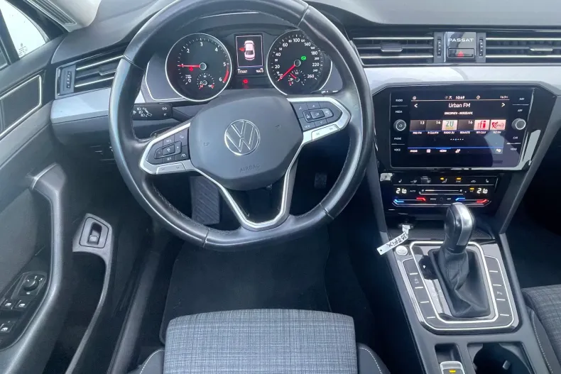 Volkswagen Passat din 2022 cu 115.687 km - oferta VOL256512 - foto 12