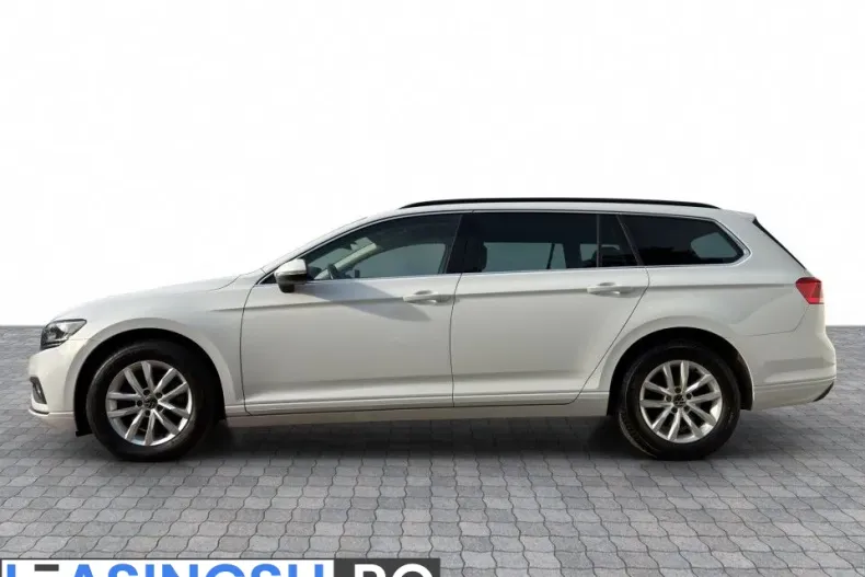Volkswagen Passat din 2023 cu 142.498 km - oferta VOL256517 - foto 2