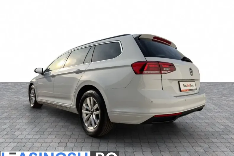 Volkswagen Passat din 2023 cu 142.498 km - oferta VOL256517 - foto 3