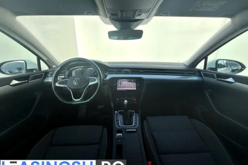Volkswagen Passat din 2023 cu 142.498 km - oferta VOL256517 - foto 12