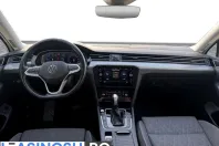 Volkswagen Passat din 2023 cu 142.498 km - oferta VOL256517 - foto 13