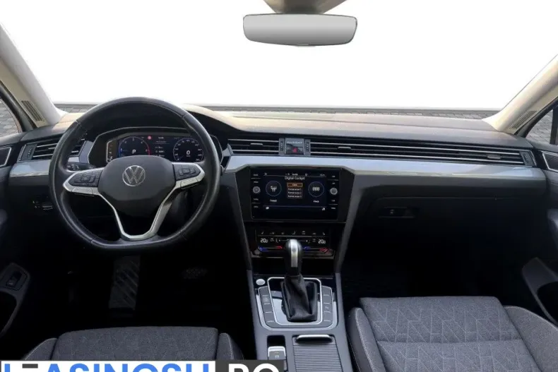 Volkswagen Passat din 2023 cu 142.498 km - oferta VOL256517 - foto 13