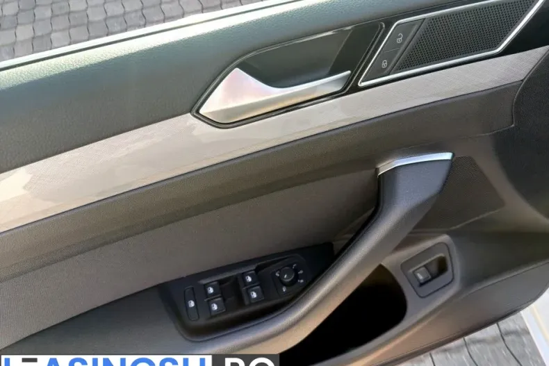 Volkswagen Passat din 2023 cu 142.498 km - oferta VOL256517 - foto 18