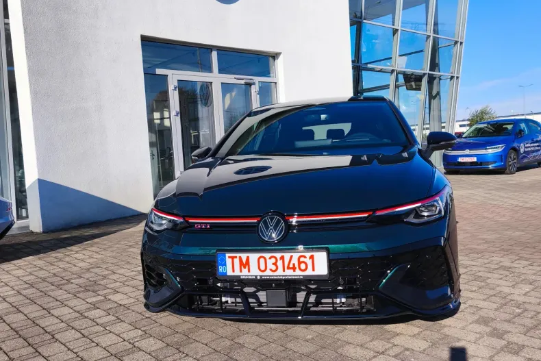 Volkswagen Golf din 2026 cu 1.000 km - oferta VOL256526 - foto 26